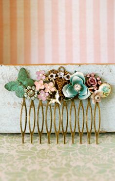 victorian garden collage hair comb Garden Collage, Antique Hair Combs, Victorian Garden, Vintage Hair Combs, Hair Adornments, Flower Hair Comb, Hair Combs, Hair Ornaments, Vintage Hairstyles