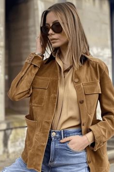 Suede jackets for women, perfect for adding a touch of sophistication to your look. Suede Blazer Outfit, Suede Jackets For Women, Blazer Outfit Women, Suede Blazer, Blazer Outfit