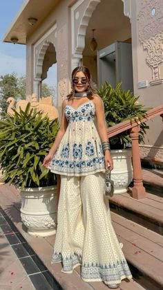 #fashion #crochet #outfits #outfitideas Indian Outfits Modern, Trendy Outfits Indian, Diwali Outfits, Traditional Indian Dress, Casual Indian Fashion, Desi Fashion Casual, Salwar Kamiz, Indian Dresses Traditional, Traditional Indian Outfits