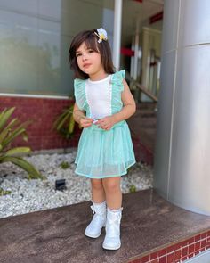 Kids Designer Dresses, Young Fashion, Kids Dress, Animated Gif, Sewing Projects, Designer Dresses, Bts, Dresses, Quick Saves