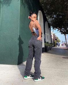 Jordan Outfits Womens, Koleen Diaz, Looks Hip Hop, Punk Rock Outfits, Old School Style, Jordan Outfits, Grunge Look, Tumblr Outfits, Looks Street Style