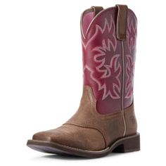 Ariat Women's Woman's Delilah Boot, 10031593 Womens Ariat Boots, Classic Cowgirl, Ariat Boots, Western Boots Women, Square Toe Boots, Western Boot, Cowgirl Style, Distressed Leather, Cowgirl Boots