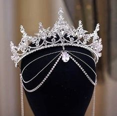 Princess Tiara Aesthetic, Princess Crown Aesthetic, Fantasy Crown, Denim Diy Clothes, Crown Aesthetic, White Crown, Tiara Headpieces, Headpiece Diy