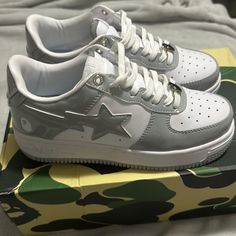 No Flaws Size 5.5 In Woman’s Only Worn Twice! Gray Bapesta Shoes, Y2k Star Shoes, Bape Shoes Outfit, Shoes To Get, Pic Of Shoes, Y2k Sneakers, 2024 Shoes, Bape Shoes, Bape Sneakers