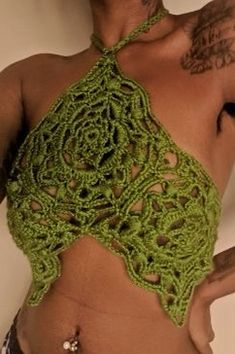 Short Crochet Cardigan, Crochet Boho Clothes, Crochet Club Ideas, Crochet Leaf Top, Crochet Top With Beads, Vietnamese Chicken, Crochet Clothing And Accessories