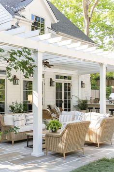 These patio pergola designs offer the perfect blend of cozy and modern aesthetics. Ideal for covered porches attached to your house or as standalone garden features, they're perfect for any backyard. Pergola Design Ideas, Covered Porches, Patio Pergola, Dream Life House, Pergola Design, Backyard Inspo, Pergola Patio, Pergola Designs, Dream Backyard