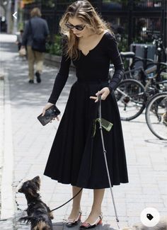 Elegant Feminine Style, Jenny Walton, Elegant Feminine, Autumn Street Style, 가을 패션, Classic Outfits, Work Outfits, Elegant Outfit, Well Dressed