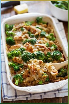 a casserole dish with chicken and broccoli