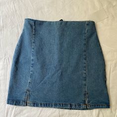 Jgalt|Brandy Melville Blue Jean Skirt In Size Small. Nwt. Questions? Offers Welcome And Considered. Thank You For Shopping My Closet. Blue High Rise Stretch Mini Skirt, Fitted Medium Wash Mini Skirt, Fitted Medium Wash Short Skirt, Blue Denim Short Skirt, Fitted Denim Blue Mini Skirt, Fitted Denim Mini Skirt With Lining, Fitted Denim Blue Short Skirt, Fitted Short Denim Blue Skirt, High Rise Fitted Skort With Lined Skirt