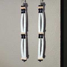 Made with Dentalium Shells, Latigo Leather, 6/0 Beads, and Sinew. Loom Designs, Bead Loom Designs, Bone Earrings, Bead Loom, Earrings Beaded, Shell Earrings, Loom Beading, Beaded Earrings, Jewelry Inspiration