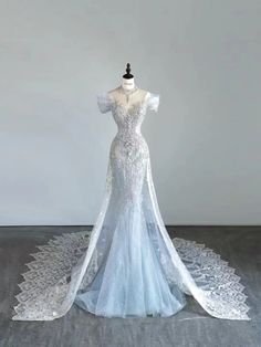 Spicy Outfits, Wedding Core, Elegance Outfit, Blue Long Prom Dress, Debut Gowns, Sketches Ideas, Light Sky Blue