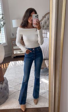 Nordstrom Anniversary Sale Guide 2024 Flare Jeans Outfit Aesthetic, Outfit With Flare Jeans, Outfits With Flares, Flare Jean Outfit, Chic Fall Outfit, Jeans Outfit For Work, Flare Jeans Outfit, Southern Curls And Pearls, Jeans Outfit Winter