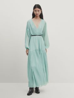 Long Pleated Dress, Smart Dresses, Studio Green, Smart Dress, Pleated Maxi Dress, Pleated Maxi, Maxi Dress Green, Global Style