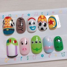 Forky Nails, Toy Story Nail Designs, Pixar Nail Art, Toy Story Nail Art, Disney Character Nails, Cartoon Character Nails, Pixar Nails, Cute Disney Nails, Bee Nail Designs