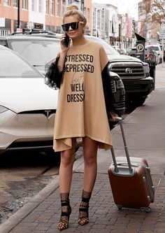 Trendy Oversized Dress For Fall, Trendy Oversized Knee-length Dress, Tulle Sleeve Dress, Confident Outfit, Tulle Sleeves, Do's And Don'ts, Elegant Dresses Classy, Va Va Voom, Fashion Revolution