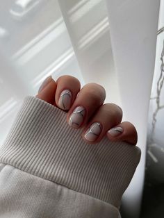 Chrome Nails Fall, Fall Nail Designs Autumn, Nail Designs Autumn, Fall Nails Halloween, 2023 Back To School, Autumn Nails Fall, Nails September, Fall 2023 Fashion Trends, Acrylic Nail Designs Coffin