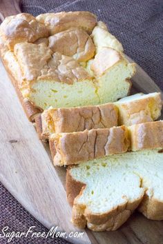 Low Carb Cloud Bread Loaf Recipe Cloud Bread Loaf, Bread Recipe Video, Best Keto Bread, A Loaf Of Bread, Wholesome Yum, Overnight Oat, Cloud Bread, Low Carb Diets, Loaf Of Bread