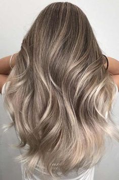 Balayage Vs Ombre, Blonde Bayalage, Bayalage Blonde, Babylights Hair, Brown To Blonde Balayage, Gorgeous Hair Color, Cool Blonde, Blonde Hair With Highlights