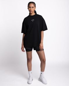 Fear can often cause us to stand still but there comes a time when you must flip that illusion into action and go. LFG serves as this reminder. Made from a breathable cotton interlock, the Tunero T-Shirt comes in an oversized block that flows with each punch. Let's F*cking Go. Printed Strike & LFG logo Drop shoulder Short sleeve Oversized fit 92% Combed Cotton, 8% Elastane Lifestyle Club, Sauna Suit, Training Clothes, Boxing T Shirts, Running Tops, Oversized T Shirt, Black 7, Oversized Tshirt, Combed Cotton