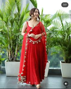 #diwalikiroshni #trendingnow #outfitoftheday #diwali How To Style Banarasi Dupatta, Red Anarkali Dress, Outfit From Scratch, Anarkali Dress Pattern, Diwali Party, Simple Gowns, Fancy Sarees Party Wear