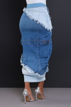 Shop our Whatever Asymmetrical Button Up Denim Skirt - Blue at Swank A Posh. Find more boutique clothing you'll love. Download the Swank app! Denim Tie Skirt, Unique Denim Outfit, State Fair Outfit Ideas Summer, Denim Looks For Women, Chic Denim Outfits, Apple Body Shape Outfits