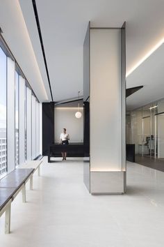 Bracewell Offices – Washington D.C. Wall Pillar Design, Modern Pillar Design, Pillar Design Interior Modern, Pillar Design Interior, Column Design Ideas, Column Decoration Ideas, Round Pillar Design, Column Ideas, Modern Column