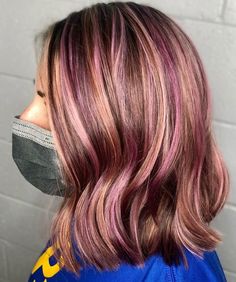 Purple Highlights For Brown Hair, Red Hair With Purple Highlights, Blonde And Purple Highlights, Hairstyles With Purple Highlights, Hairstyles With Purple, Blonde And Purple, Dark Purple Highlights, Purple Blonde Hair