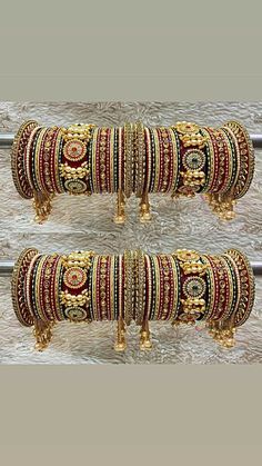 Rajwadi Bangles, Khan Khan, Kajol Saree, Jewelry Room, Wedding Chura, Bangles Bridal, Silk Thread Bangles Design, Wedding Bangles, Groom Pose