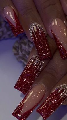 Xv Nails Red, Jelly Winter Nails, Dark Red And Gold Nails Acrylic, Gold Red Nails Acrylic, Red Nails With Glitter Design, Sparkle Red Christmas Nails, Red Glitter Acrylics, Maroon And Gold Christmas Nails, Birthday Nails Inspiration Red