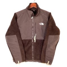 The North Face Polartec Hybrid Fleece Sweater Jacket Womens Medium Brown Size/Measurements (Based in inches) Size - Medium Pit to pit - 21" Length - 24.5" Shoulder to cuff - 24" Condition / Details Excellent condition Combined Shipping: We provide combined shipping, please contact us for a quote Casual Half-zip Outerwear By The North Face, The North Face Fleece Hoodie For Sports, The North Face Long Sleeve Fleece Jacket, The North Face Hooded Fleece Sweatshirt, The North Face Fleece-lined Outerwear For Hiking, Fleece Sweater, North Face Jacket, Medium Brown, Pullover Sweater Women