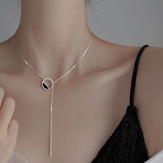 Women Choker Necklace, Rectangle Necklace, Necklace Chain Types, Detailed Necklace, Round Necklace, White Gold Necklaces, Silver Jewelry Fashion