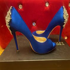 Beautiful Electric Blue Badgley Mischka Open Toe Heels. Great Condition. Comes With Origional Box And Dust Bag. Blue Quince Heels, Royal Blue Quince Heels, Royal Blue And Gold Heels, Elegant Royal Blue Heels For Evening, Quince Planner, Royal Blue High Heel Evening Heels, Quince Heels, Glamorous Blue Embellished Heels, Royal Blue Quince