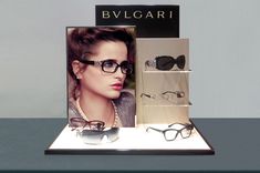 Creative Concept Design, Sunglass Display, Diy Display, Creative Concept, Shop Windows