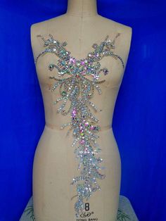 Pure hand made clear AB colour sew on Rhinestones applique crystals patches 58*28cm dress accessory Marshmallow Costume, Embroider Ideas, Sew On Rhinestones, Rhinestone Bra, Diy Wedding Dress, Rhinestone Appliques, Glitter Shoes, Lace Making