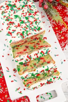 A simple glazed sweet bread filled with festive sprinkles, this easy Christmas loaf cake is a beautiful holiday dessert! Christmas Loaf, Christmas Bread Recipes, Bread Kitchen, Holiday Bread, Christmas Bread, Christmas Recipes Easy, Holiday Sprinkles, Christmas Sprinkles, Vanilla Glaze