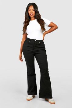 Flare Jeans Plus Size, Cropped Jumpers, Black Flare Jeans, Dream Jeans, Sparkly Top, Jeans Collection, Flare Denim Jeans, Straight Cut Jeans, Oversized T Shirts