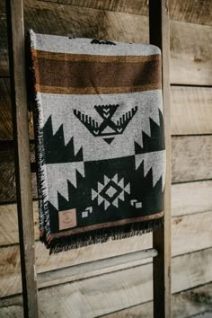 Western Textiles, Redoing Bedroom, Aztec Decor, Aztec Blanket, Southwestern Home Decor, Southwestern Home