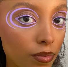 Artsy Makeup, Edit On Instagram, Purple Makeup, Cool Makeup Looks, Ethereal Makeup, Fantasy Makeup