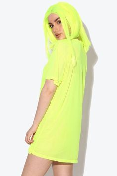 Catch eyes and turn heads this festival season in our Miami Neon Yellow Oversized Mesh T-shirt. Get summer ready with our oversized tee it’s the perfect poolside cover up during the day or add biker shorts and heels for a neon evening look. Designed in London for KARIZMAFabric: MeshLength: 77cm Gentle dry clean or gentle hand wash cold water and hang to dry. Model is 5 ft 7 and wears a size small.Please use our size guide for body measurements when purchasing, our garments run true to size. Trendy Summer T-shirt For Music Festival, Oversized Summer T-shirt, Trendy Green T-shirt For Summer, Trendy Neon Yellow Top For Summer, Trendy Neon Yellow Tops For Summer, Trendy Neon Yellow Summer Top, Green Summer Streetwear Tops, Trendy Summer Tops For Music Festival, Casual Tops For Summer Music Festival