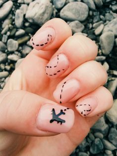 Nails Airplane Design, Paper Plane Nail Art, Nails With Airplane Design, Nails With Airplanes, Nail Designs Travel, Nails Travel Design, Travel Themed Nails