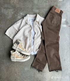 Mode Hipster, Mens Trendy Outfits, Street Style Outfits Men, Mens Casual Dress Outfits, Brown Pants, Mens Casual Dress