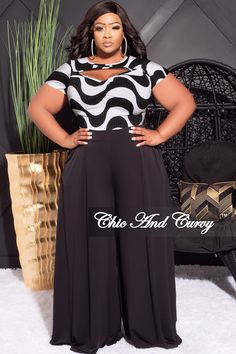 Polyester %: 95 Spandex %: 5 Plus Size High Low Blouse Black And White, Plus Size Crop Blouse, Short Sleeve Mesh Top, Chic And Curvy, Black Capris, Positive Body Image, Plus Size Summer, Summer Black, Plus Size Shorts