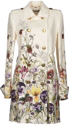 Gucci Coat, Gucci Floral, Dress Rental, Print Coat, Trench Coats Women, Blazer Fashion, Floral Print Dress, Dress Brands, Floral Tops