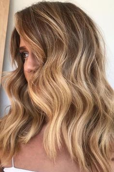 Honey Brown Is the Perfect Spring Color for Low-Maintenance Brunettes Low Maintenance Hair Color, Honey Brown Hair Color, Coffee Brown Hair, Honey Hair Color, Honey Brown Hair, Honey Blonde Hair, Low Maintenance Hair, Honey Hair