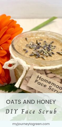 This Homemade Oats face scrub is so simple to make! It only takes 4 ingredients: Oats, Honey, almonds (optional), and lavender blossoms (optional). Oatmeal Scrub Diy, Oats Body Scrub Diy, Oatmeal And Honey Face Mask, Oats Scrub Diy, Lavender Scrub, Oatmeal Scrub, Diy Cream