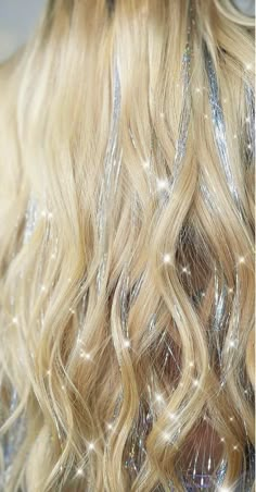 Clip in Hair Tinsel Kit, POROLIR Pack of 6Pcs Glitter Fairy Tinsel Hair Extensions 20 Inch Shiny Hair Tinsel Heat Resistant, Sparkly Strands Hair Accessories, Festival Gift for Women Girls Kids (Silver) Silver Hair Extensions, Hair Designs For Girls, Strands Hair, Glitter Fairy, Sparkly Hair Accessories, Light Blue Hair