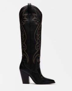 LASSO BLACK MULTI Steve Madden Lasso Boots, Tanner Adell, Goth Cowgirl, Summer Country Concert Outfit, Womens Fall Boots, Chic Black Outfits, Black Cowgirl Boots, Beyonce Outfits, Black Cowgirl