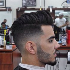 Pompadour Haircut, Mens Hairstyles Fade, Ideas Haircut, Trendy Mens Haircuts, Pompadour Hairstyle, Mens Fade, Corte De Cabelo Masculino, Mens Cuts