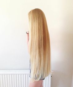 Gorgeous long cheesy blonde hair Really Long Blonde Hair, Longest Hair, Lady Godiva, Beautiful Blonde Hair, Silky Smooth Hair, Rapunzel Hair, Long Hair Pictures, Really Long Hair, Long Hai