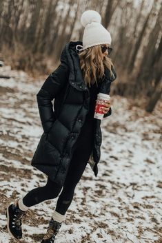 Winter Outwear For Women, Casual Park Day Outfit Winter, 2024 Winter Coats, Iceland Outfits Winter, Finland Outfit Winter, Alaska Outfits Winter, Norway Winter Outfits, Iceland Winter Outfits, Winter Outfits Hiking